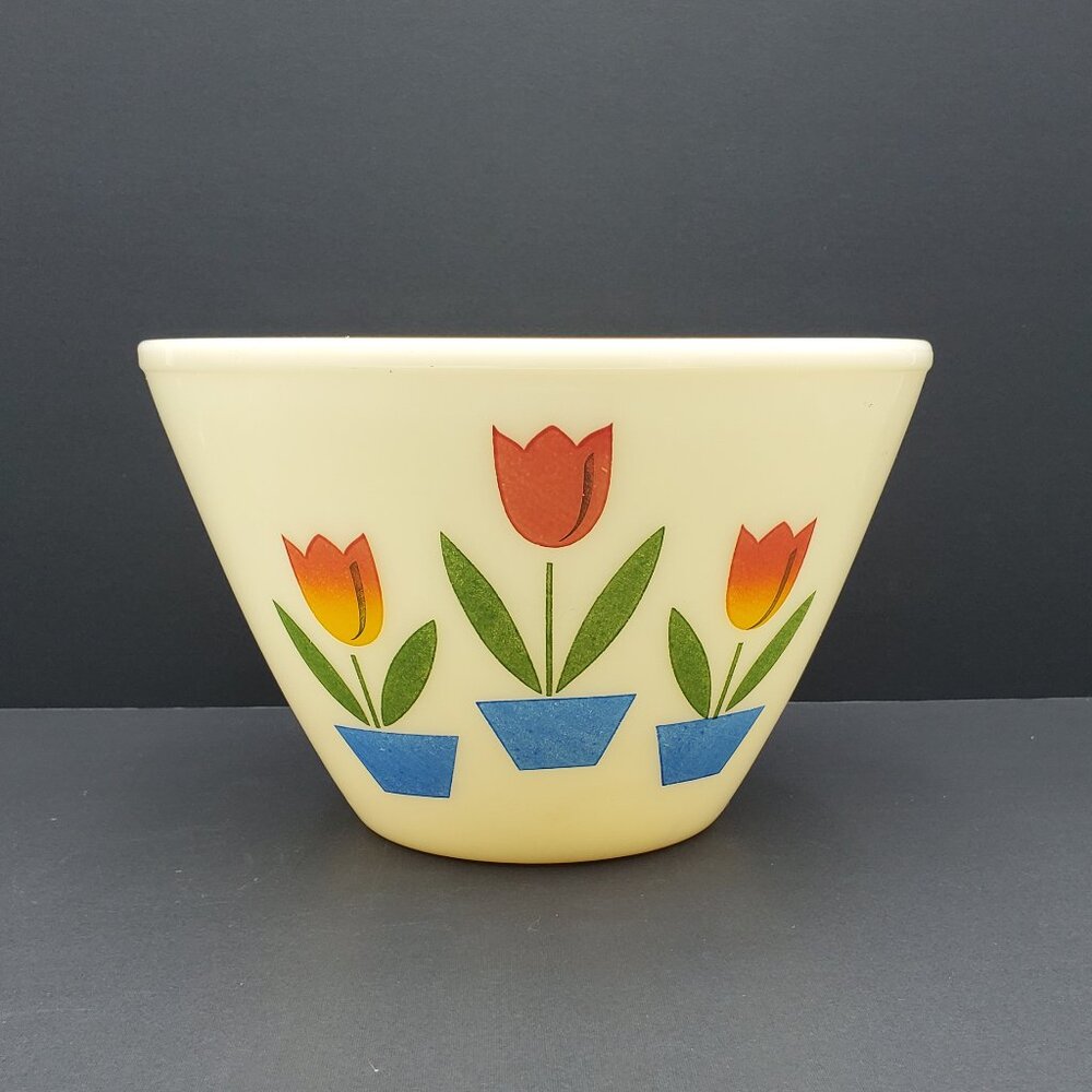Fire King Tulips on Ivory Large Mixing Bowl 4 Qt Tulip Splash Proof Nesting Bowl